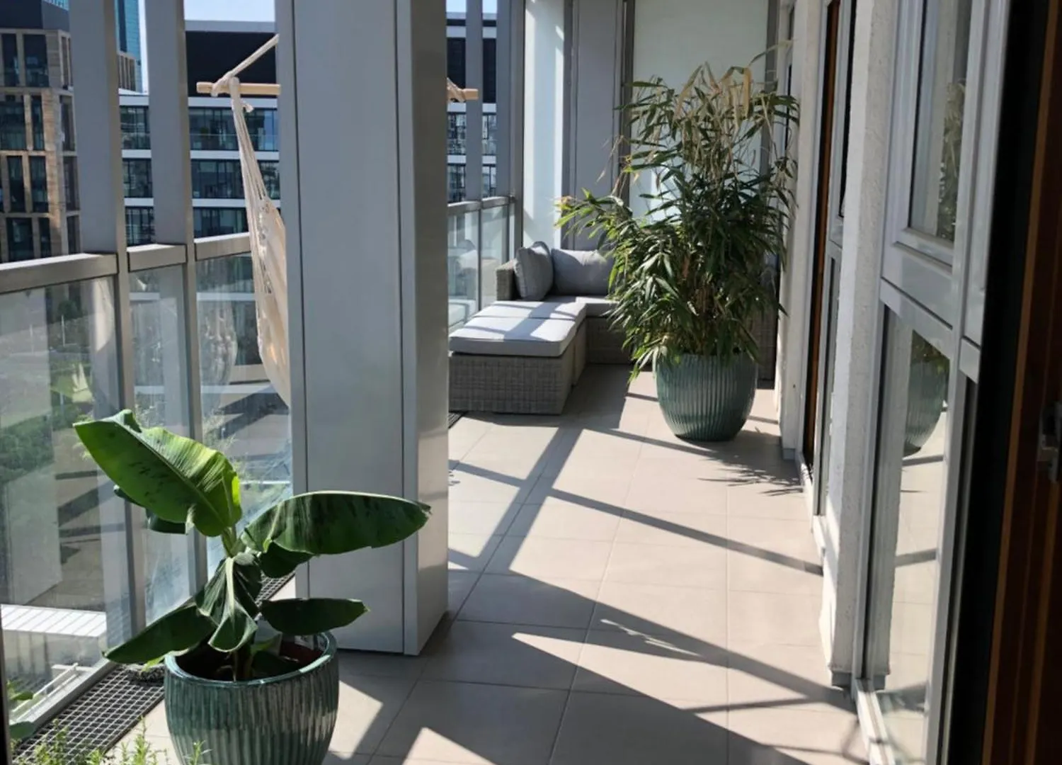 Mieszkanie Z Duzym Tarasem W Centrum Warszawy Warsaw Apartment